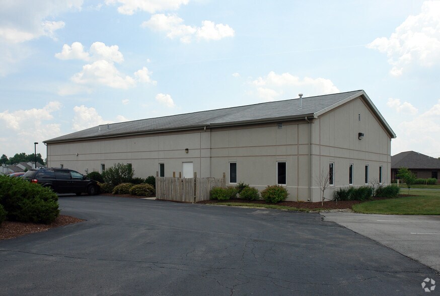 6400 Rothman Rd, Fort Wayne, IN 46835