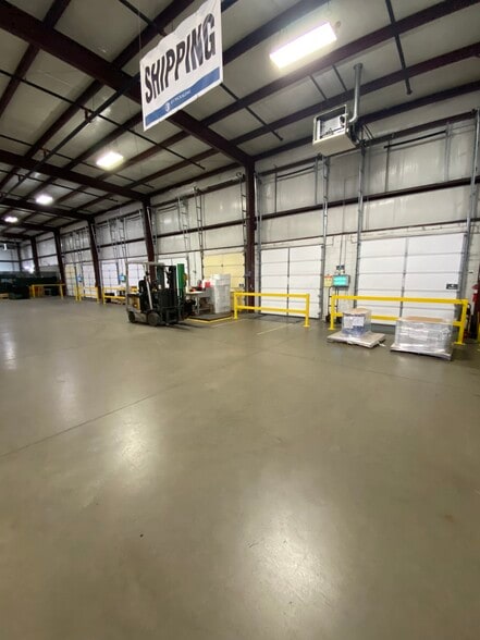 723 Marshall Stuart Dr, Dickson, TN for sale - Building Photo - Image 2 of 7