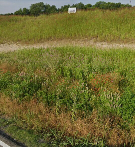 SWQ I-35, Waxahachie, TX for sale - Building Photo - Image 1 of 1