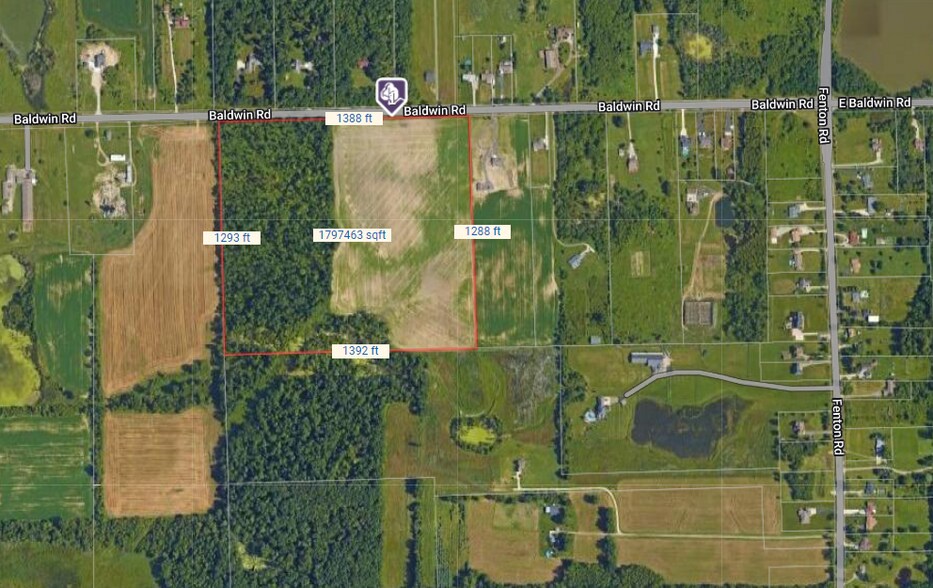 1465 Baldwin, Fenton, MI for sale - Primary Photo - Image 1 of 1