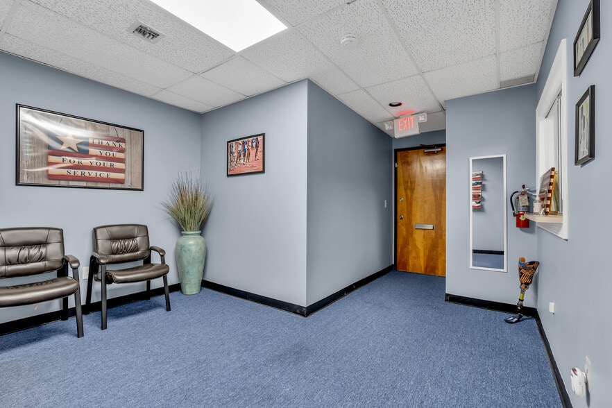 721 N Beers St, Holmdel, NJ for sale - Building Photo - Image 3 of 20