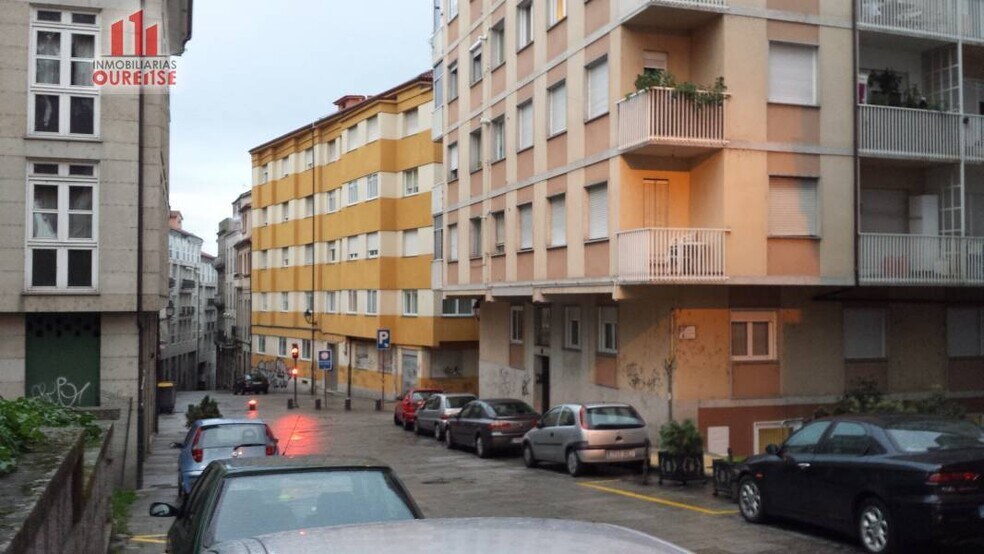 Retail in Ourense for lease - Building Photo - Image 1 of 3