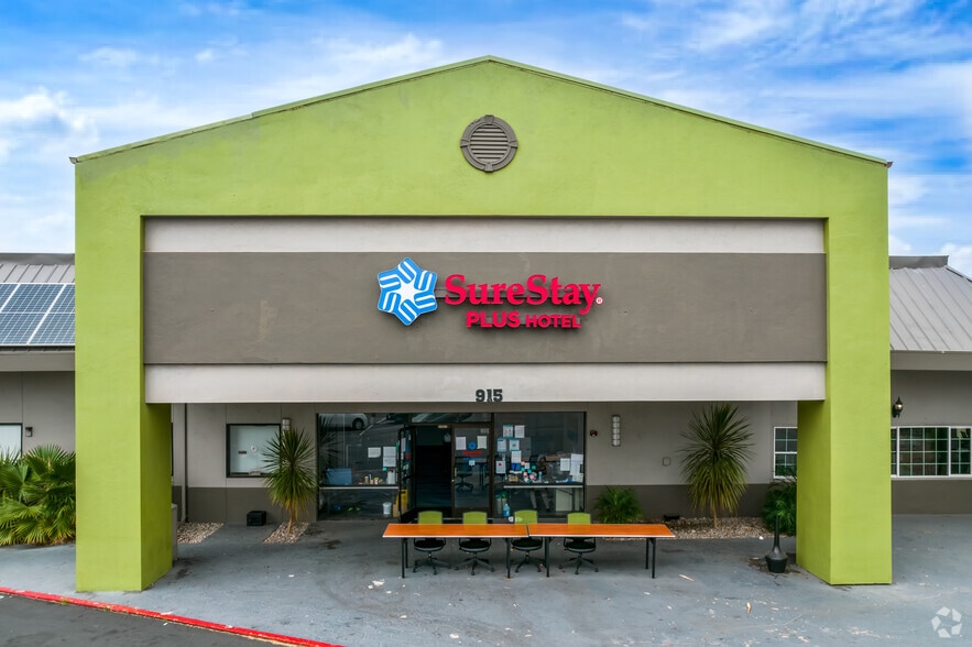 915 W Cutting Blvd, Richmond, CA for sale - Building Photo - Image 2 of 20