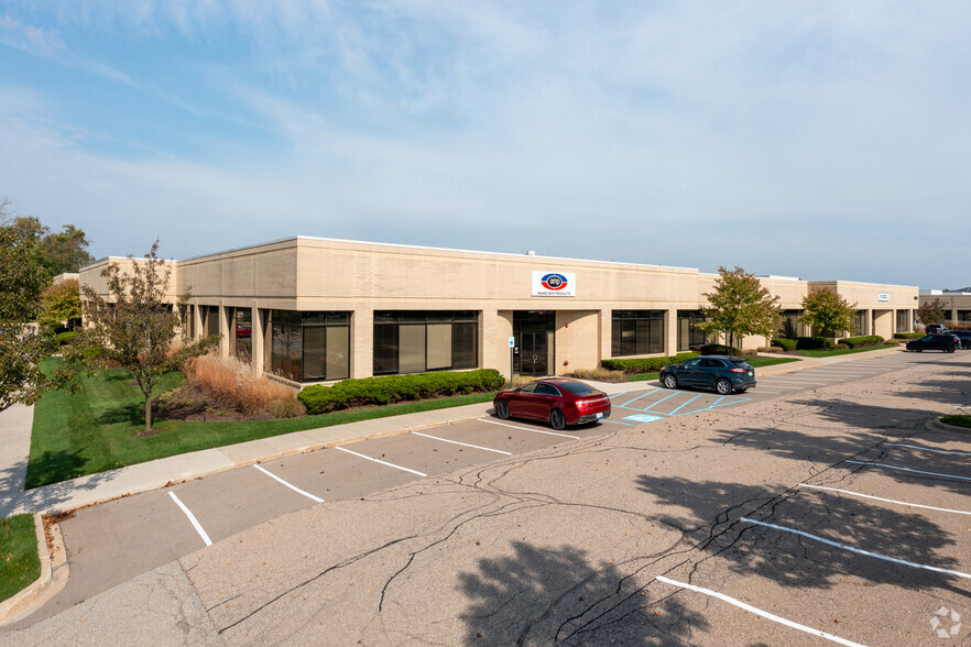 39625 Lewis Dr, Novi, MI for lease - Building Photo - Image 1 of 5