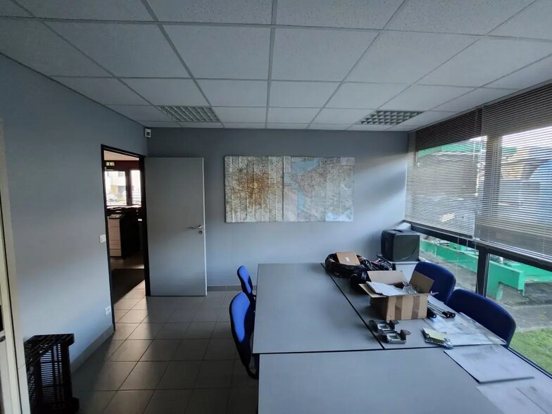 427 Bis Rue de Conflans, Herblay-sur-Seine for sale - Interior Photo - Image 2 of 10