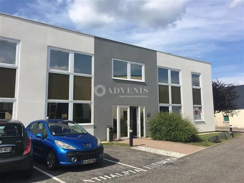 Office in Laxou for lease - Building Photo - Image 1 of 5