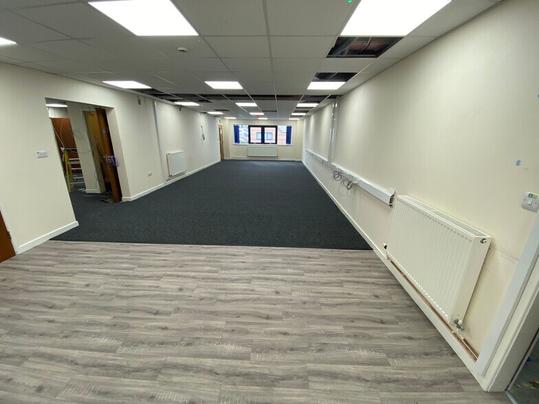 Walter Leigh Way, Leigh for lease - Building Photo - Image 2 of 5