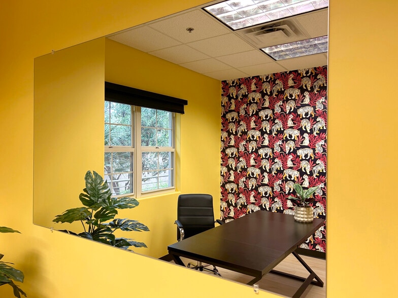 14001 N 7th St, Phoenix, AZ for sale - Interior Photo - Image 2 of 8