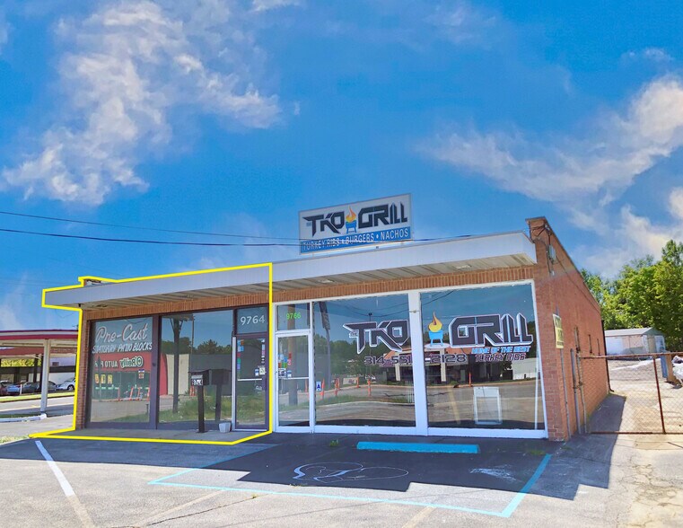 97649766 Saint Charles Rock Rd, Breckenridge Hills, MO 63114