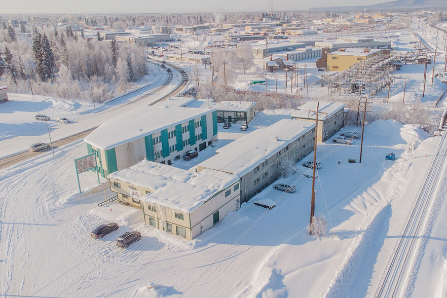 101 College Rd, Fairbanks, AK for sale - Building Photo - Image 1 of 1