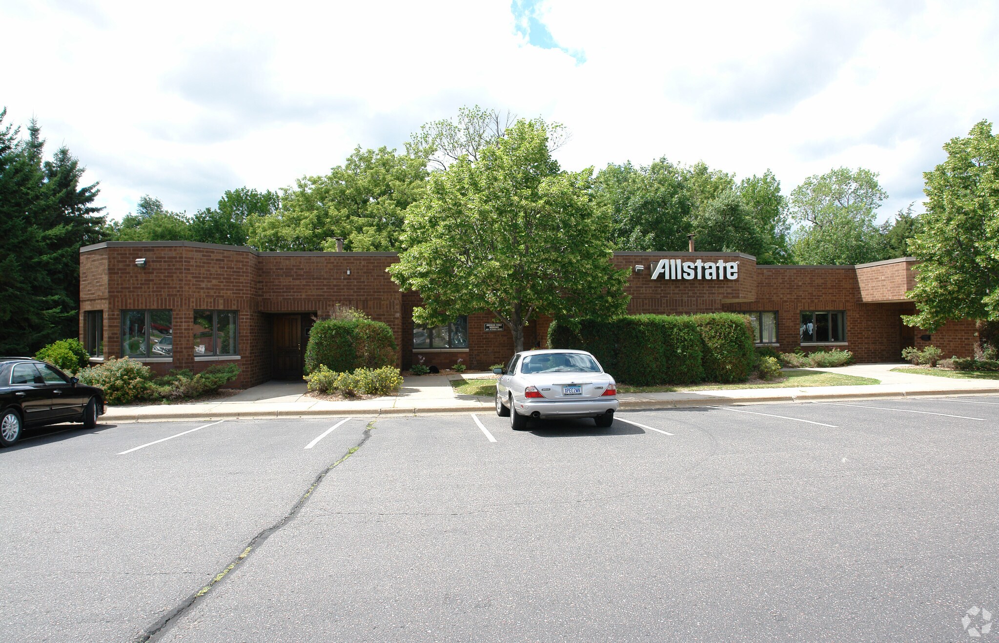 13750-13792 N Reimer Dr, Maple Grove, MN for sale Primary Photo- Image 1 of 1