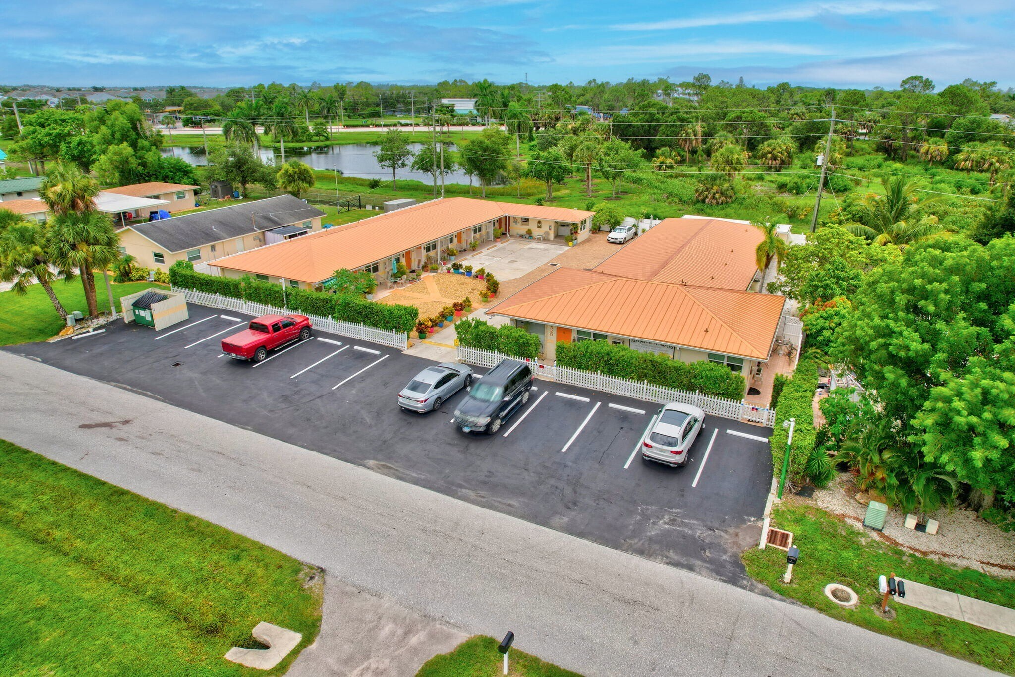 4520 Gulfstream Dr, Naples, FL for sale Building Photo- Image 1 of 32