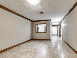 4900 Richmond Sq, Oklahoma City, OK for lease Interior Photo- Image 1 of 19