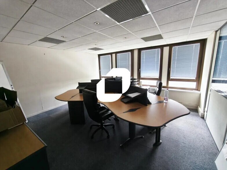 Office in Nogent-sur-Marne for sale - Interior Photo - Image 3 of 5
