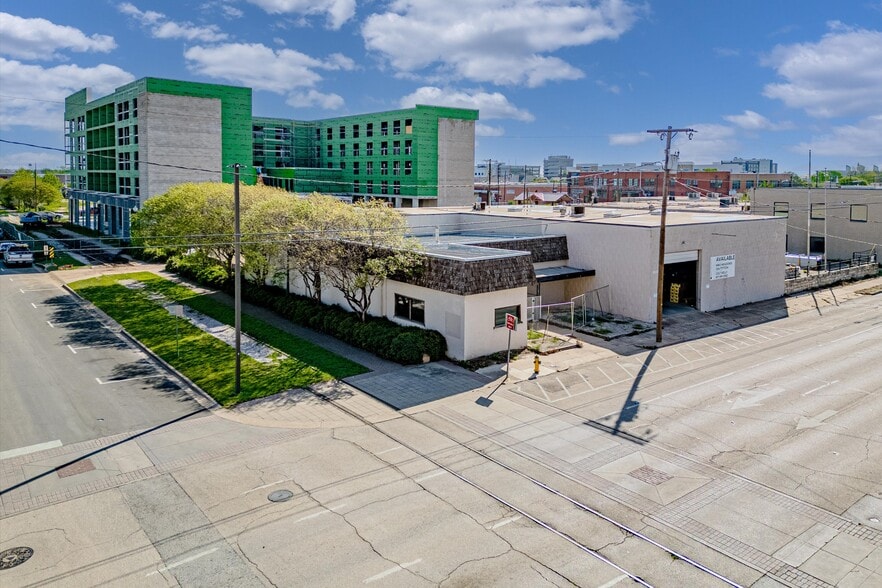 Downtown Redevelopment portfolio of 2 properties for sale on LoopNet.com - Building Photo - Image 3 of 3