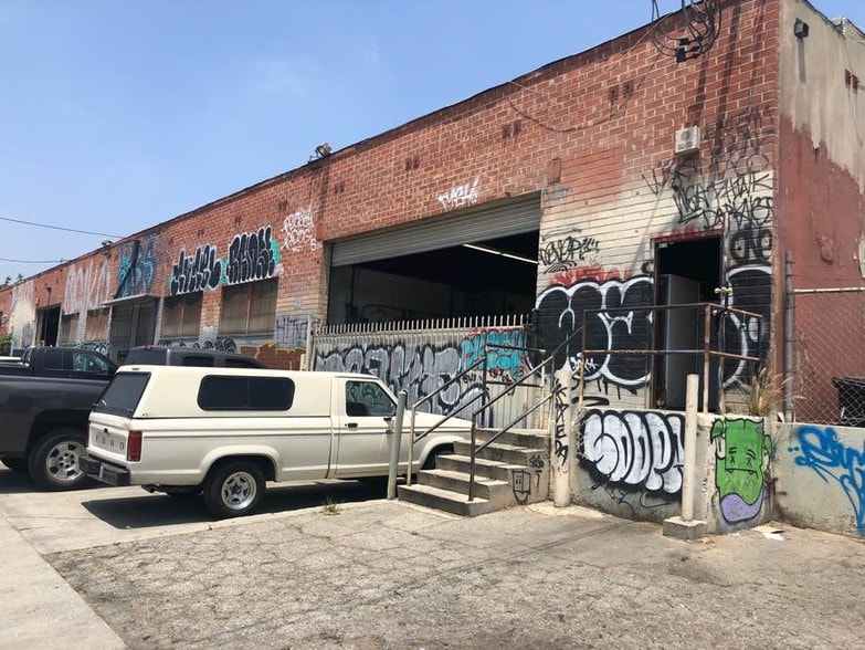 630 S Clarence St, Los Angeles, CA for lease - Primary Photo - Image 1 of 2