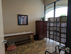 77750 Country Club Dr, Palm Desert, CA for lease Interior Photo- Image 1 of 3