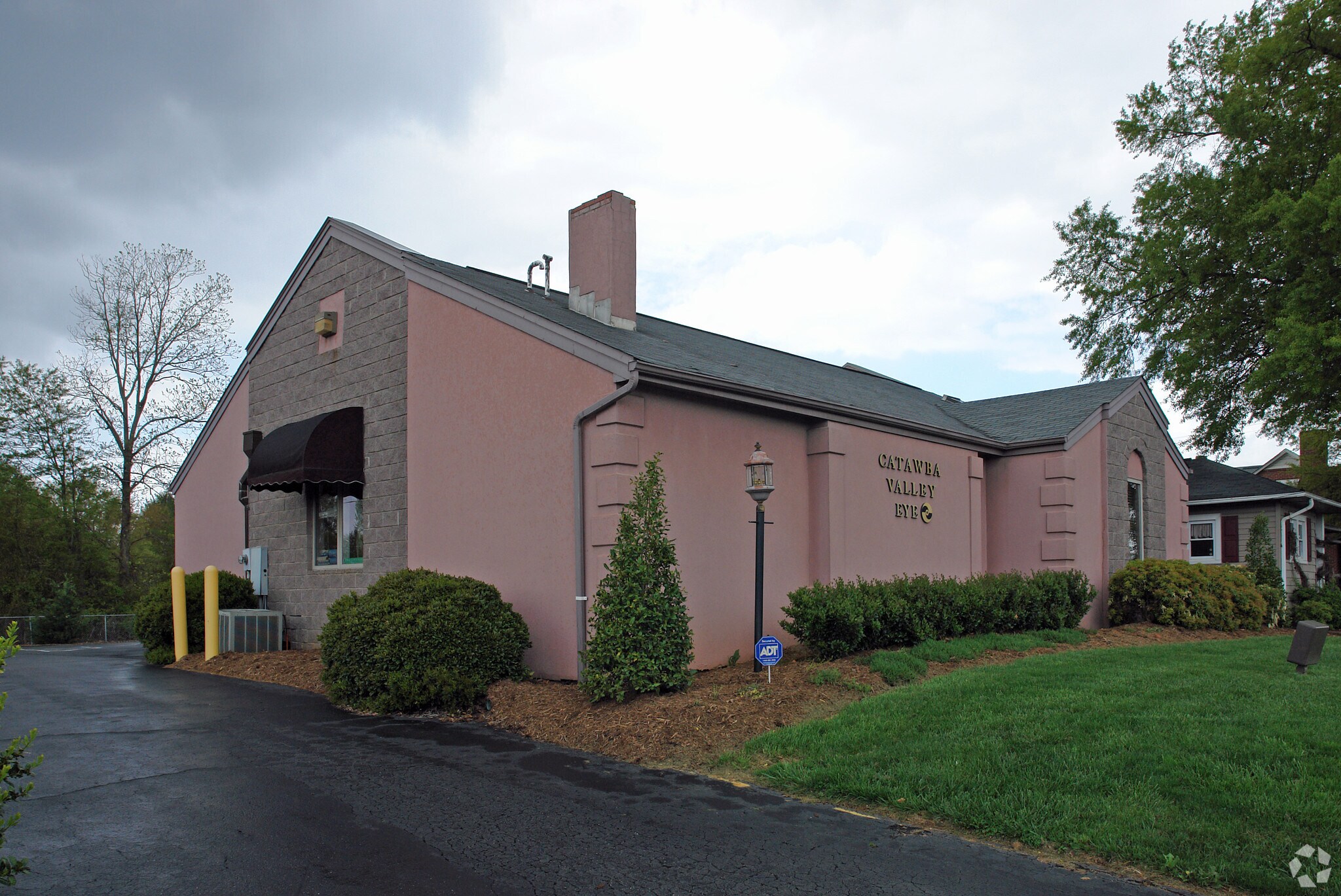 955 2nd St NE, Hickory, NC for sale Building Photo- Image 1 of 1