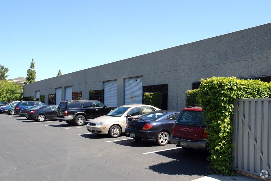 13240 Evening Creek Dr S, San Diego, CA for lease - Building Photo - Image 3 of 4