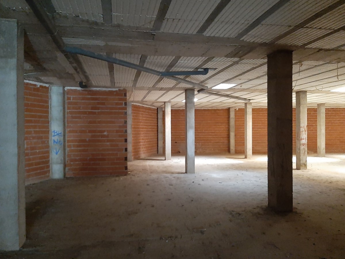 Utiel, VAL 46300 -  -  - Interior Photo - Image 1 of 4