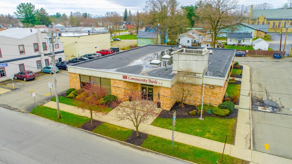 24 N Buffalo St, Springville, NY 14141