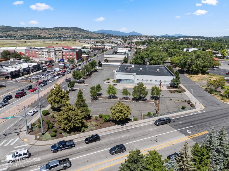 2521 S 6th St, Klamath Falls, OR for sale - Building Photo - Image 3 of 16