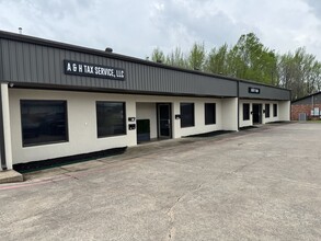 401 S 1st St, Jacksonville, AR for lease Building Photo- Image 2 of 4