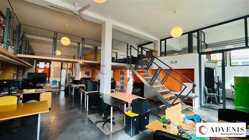 Office in Bègles for lease - Interior Photo - Image 3 of 9