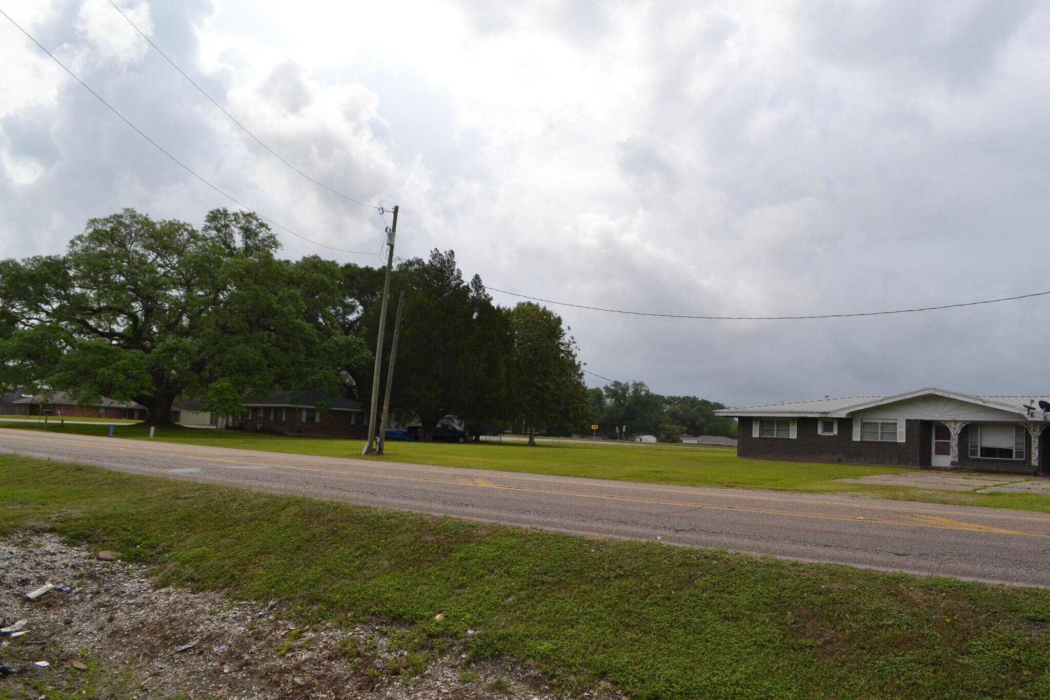2912 Loreauville Rd, New Iberia, LA 70563 1.94 AC Loreauville Rd