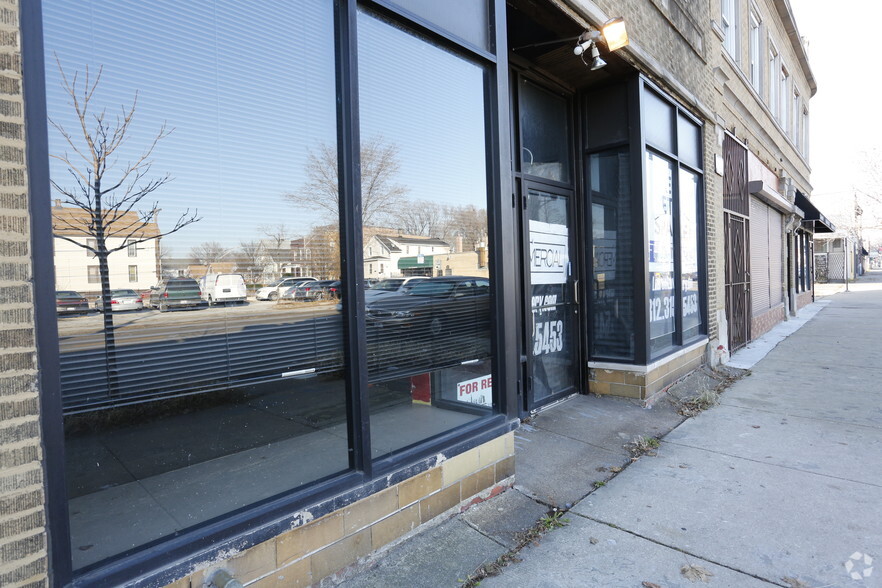 705 E 75th St, Chicago, IL for lease - Building Photo - Image 1 of 7