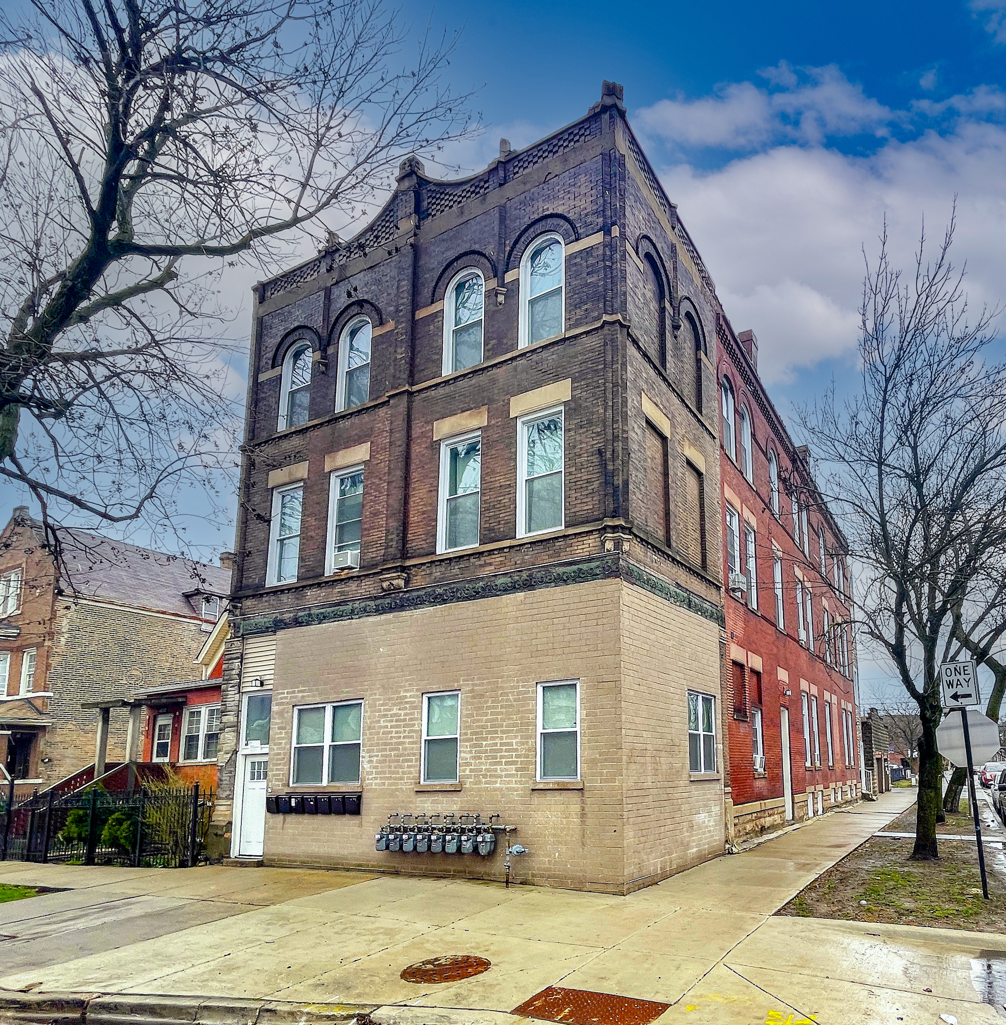 2400 S Troy St, Chicago, IL for sale Building Photo- Image 1 of 8