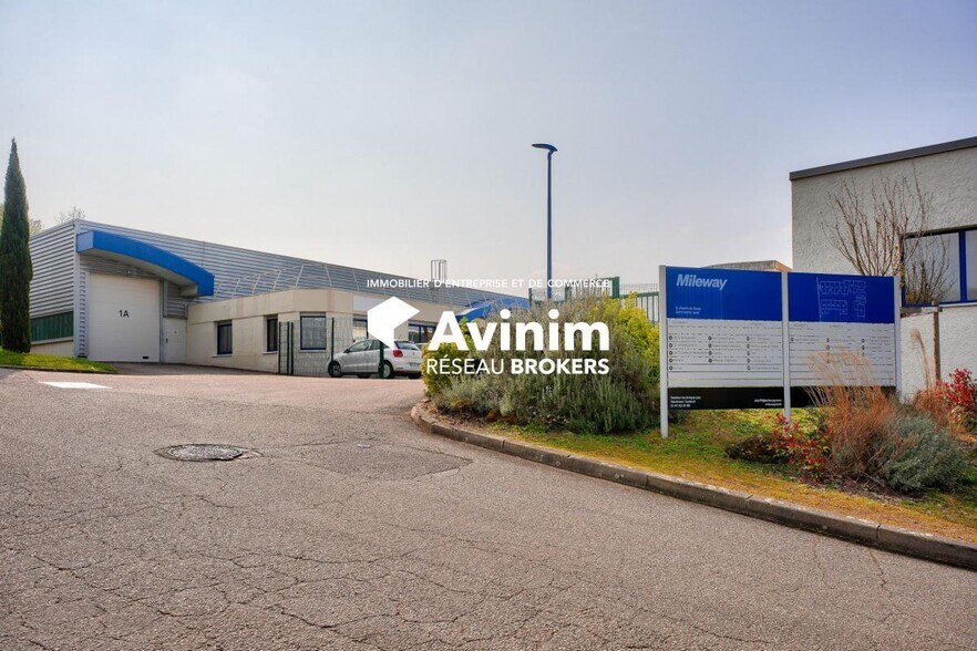 Industrial in Saint Genis Laval for lease - Building Photo - Image 2 of 19