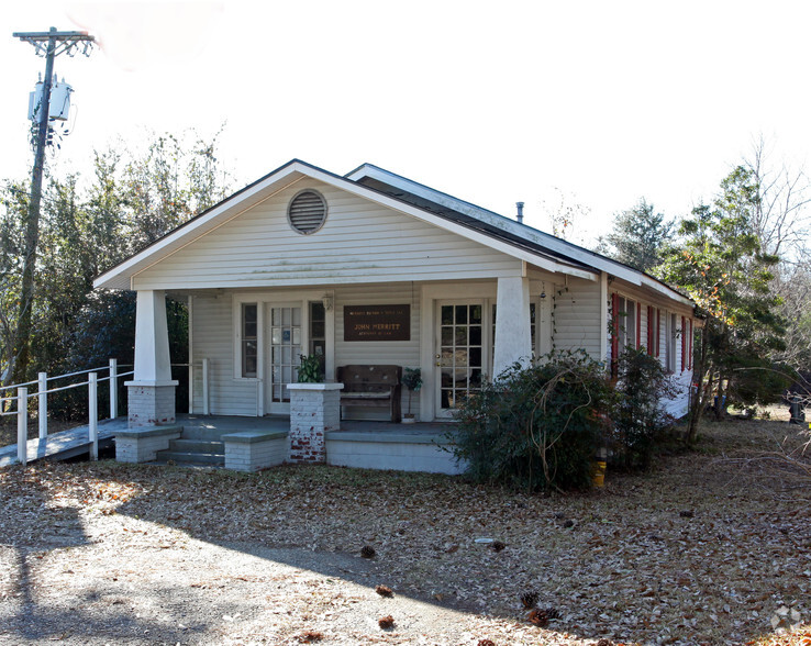 1517 Old Spanish Trl, Gautier, MS for sale - Primary Photo - Image 1 of 1