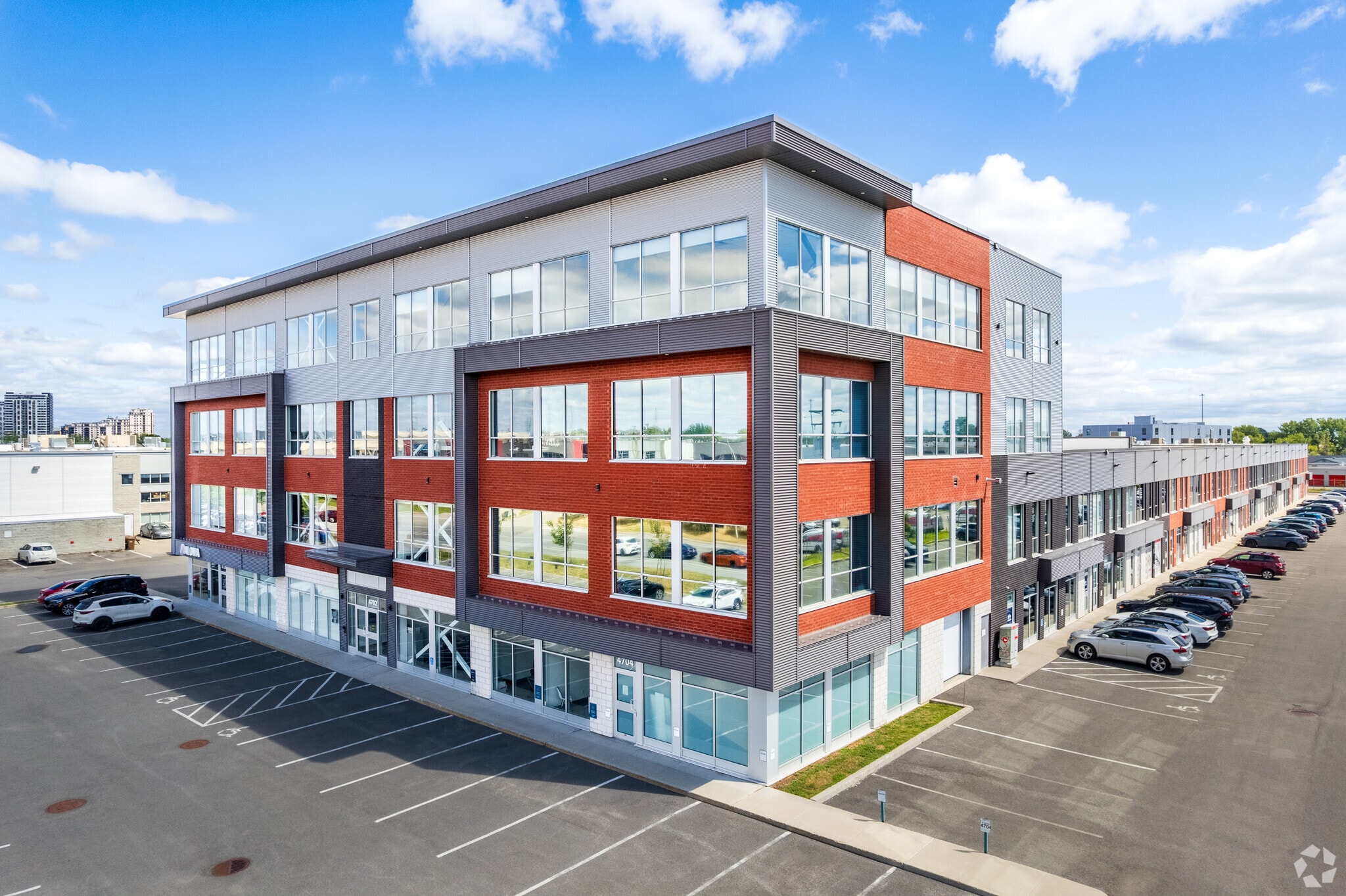 4702 Rue Louis-B.-Mayer, Laval, QC for lease Building Photo- Image 1 of 10