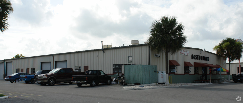 2853 Work Dr, Fort Myers, FL for lease - Primary Photo - Image 3 of 77