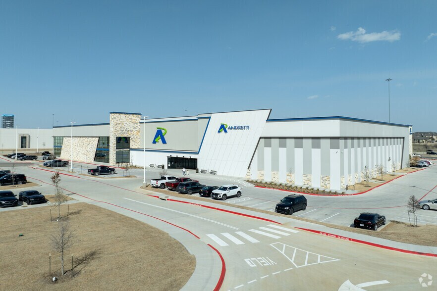 2701 Andretti Karting Dr, Fort Worth, TX for sale - Primary Photo - Image 1 of 1