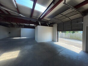 2422-2424 W 41st St, Tulsa, OK for lease Building Photo- Image 2 of 7