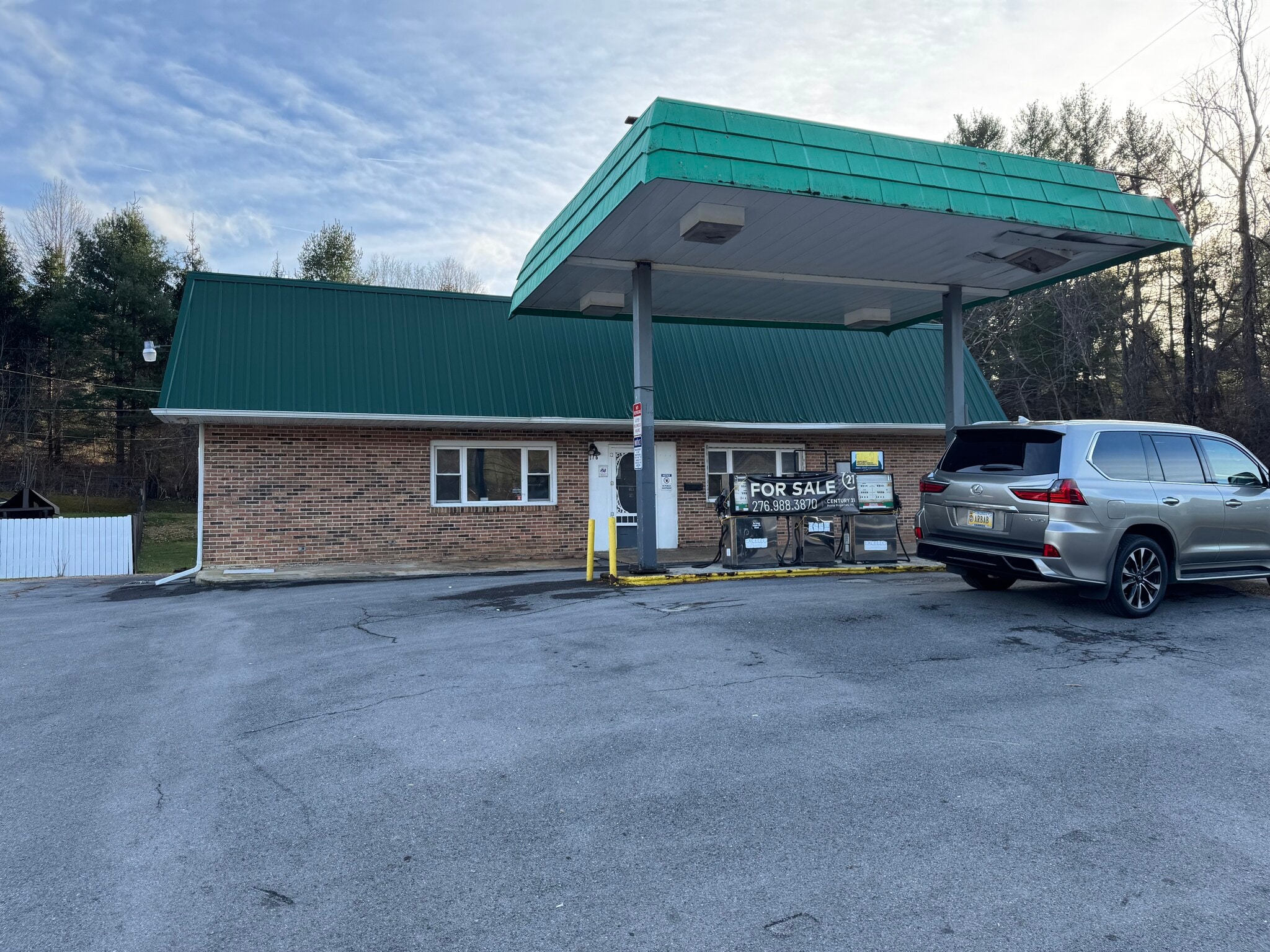 116 Clear Fork Rd, Tazewell, VA for sale Primary Photo- Image 1 of 8