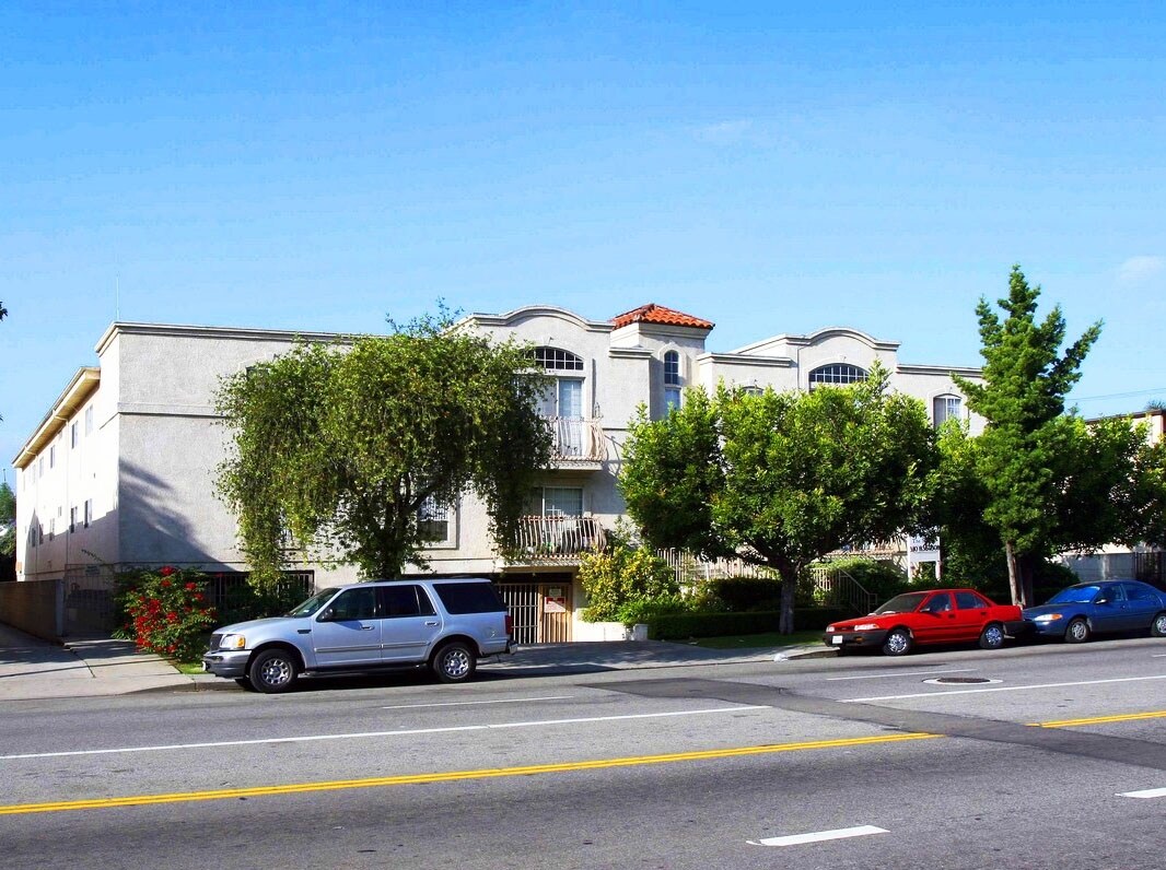 6050 Cadillac Ave, Los Angeles, CA 90034