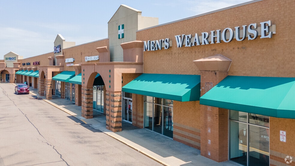 2750 N Fairfield Rd, Beavercreek, OH for lease - Primary Photo - Image 1 of 6