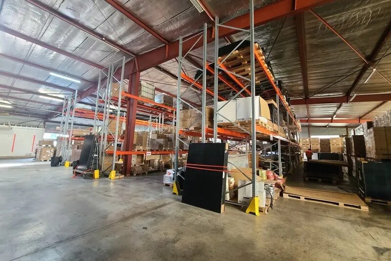 Flex in Béziers for lease - Interior Photo - Image 3 of 7