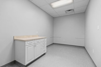 35-39 Kennedy Dr, Putnam, CT for lease Interior Photo- Image 1 of 12