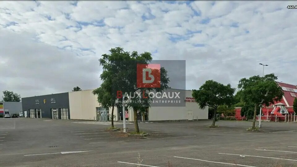 Retail in Alès for lease Building Photo- Image 1 of 6