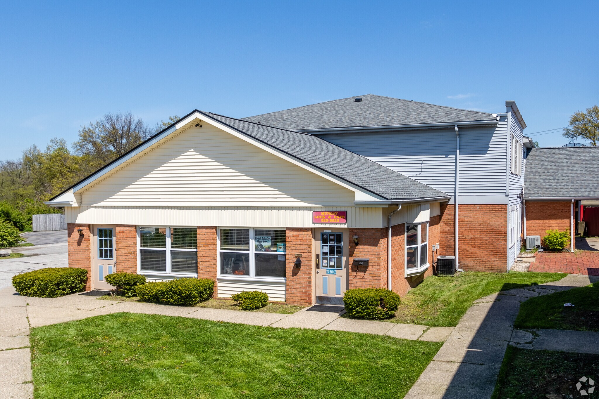 7730 US Highway 42, Florence, KY 41042 Colonial Square