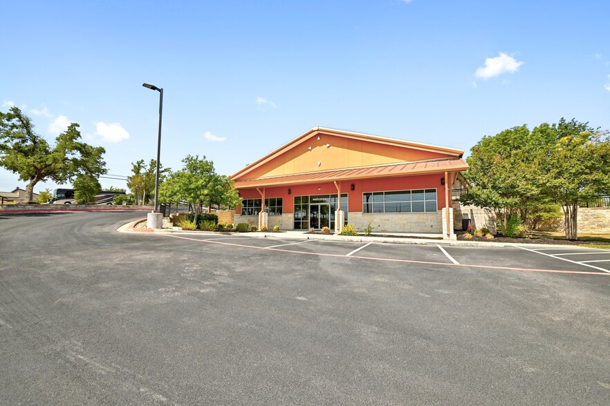 1304 Ranch Road 620 N, Lakeway, TX for lease - Building Photo - Image 2 of 20