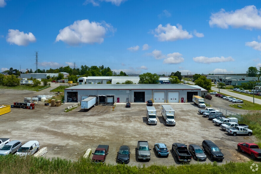 921 Keyes Dr, Woodstock, ON for lease - Building Photo - Image 3 of 31