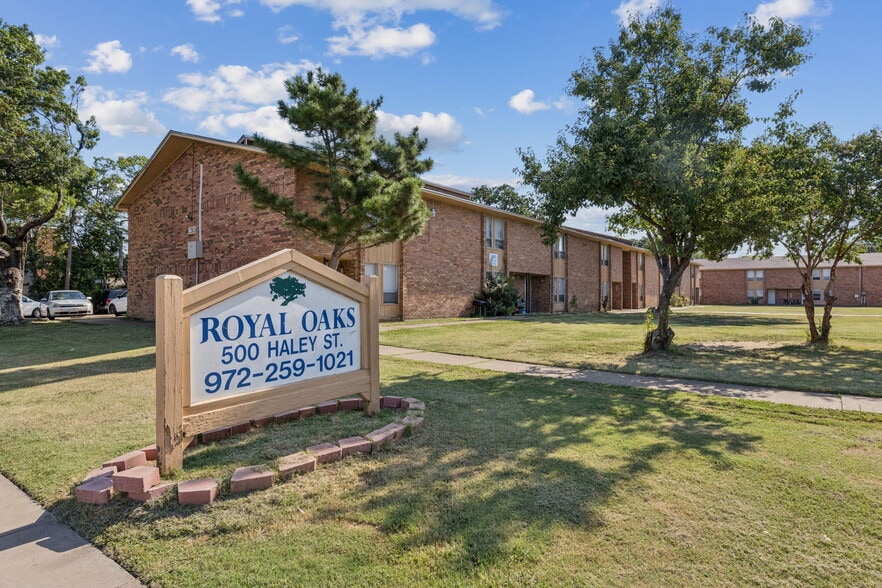 500 Haley St, Irving, TX for sale - Building Photo - Image 1 of 26
