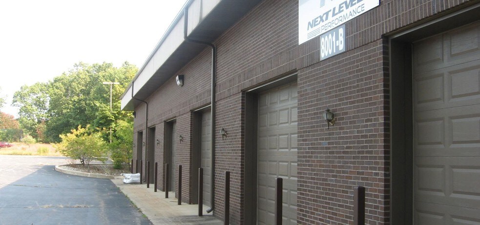 8001 Angling Rd, Portage, MI for sale - Building Photo - Image 1 of 1