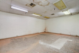 6311 Romaine St, Los Angeles, CA for lease Interior Photo- Image 2 of 4