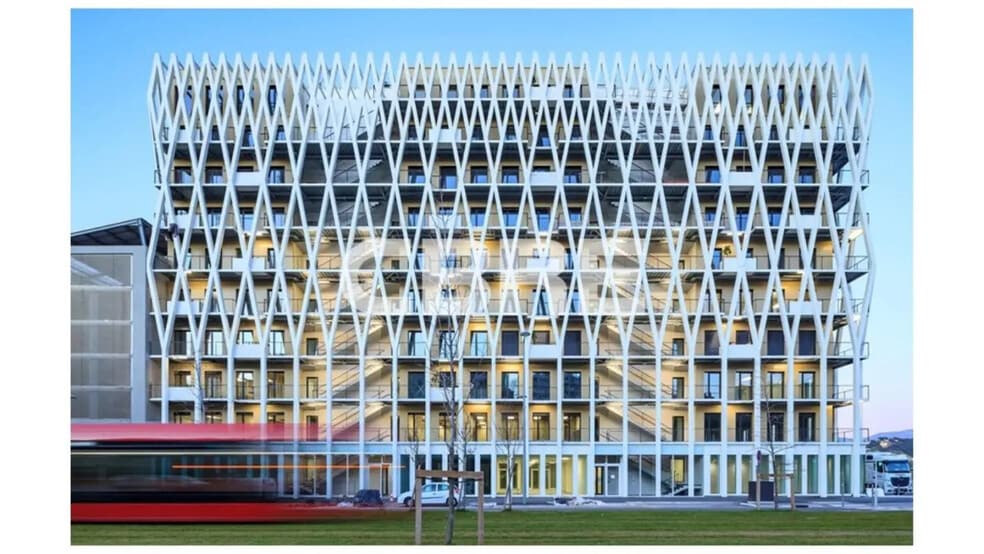 Office in Nice for lease - Building Photo - Image 1 of 6